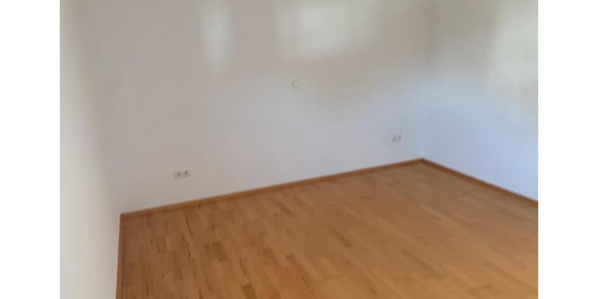 Etagenwohnung Hünfeld - 2 Zimmer, 60 m&sup2;, 895&euro; | Angebot:26024516