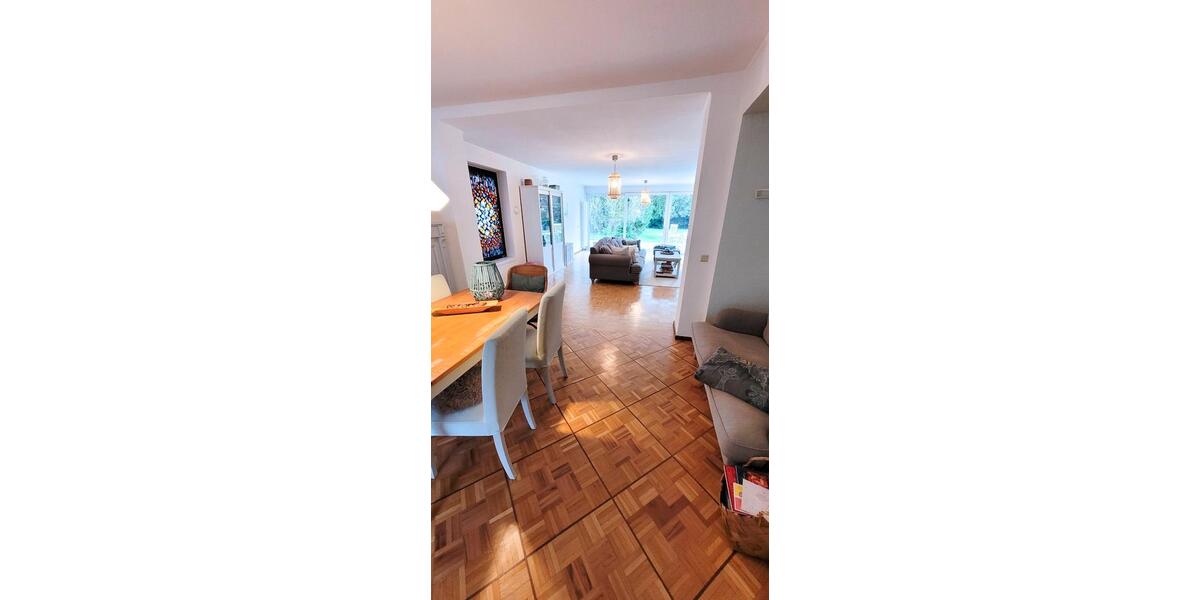 Erdgeschoßwohnung Saarlouis - 3 Zimmer, 120 m&sup2;, 1.200&euro; | Angebot:26299978