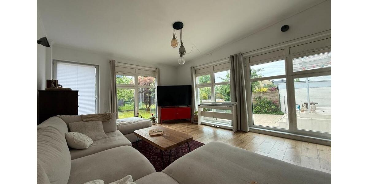 Erdgeschoßwohnung Troisdorf - 3 Zimmer, 111 m&sup2;, 1.900&euro; | Angebot:26429941