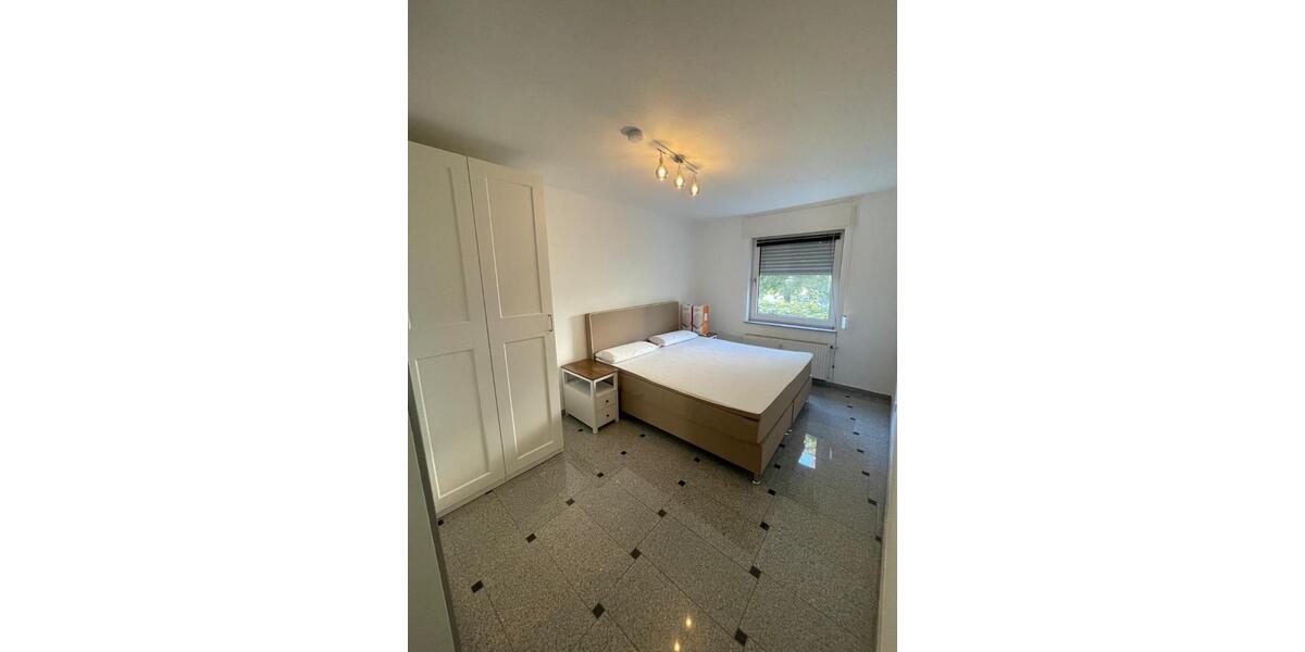Etagenwohnung Hochheim am Main - 2.5 Zimmer, 74 m&sup2;, 1.510&euro; | Angebot:26587191