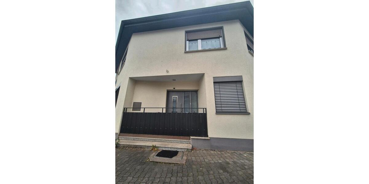 Erdgeschoßwohnung Idar-Oberstein Oberstein - 3 Zimmer, 112 m&sup2;, 600&euro; | Angebot:26693618