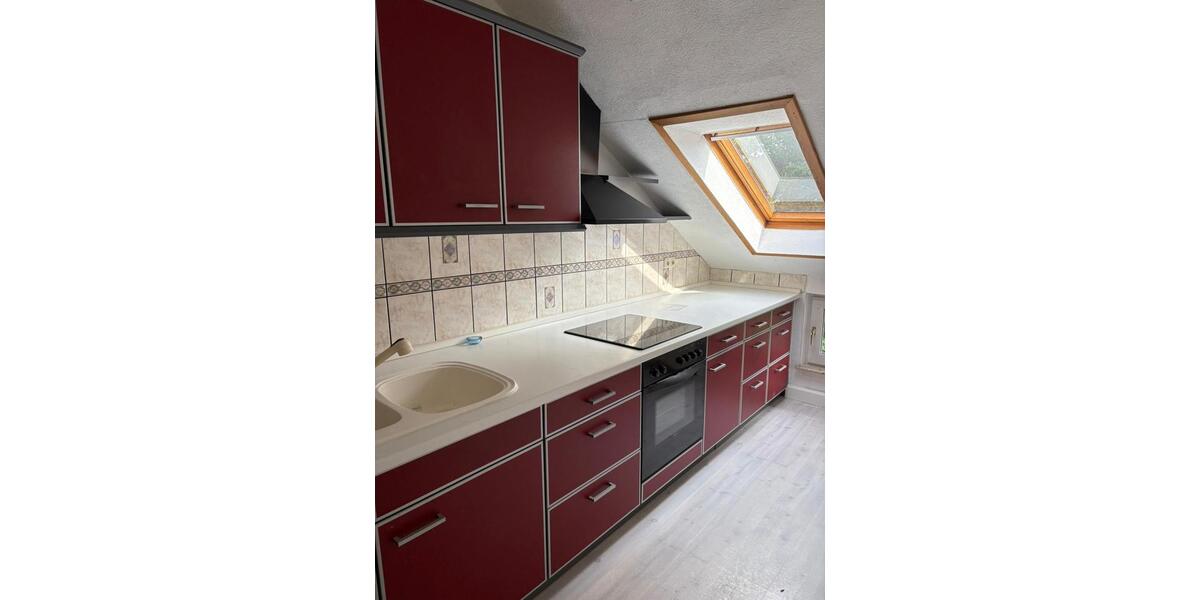 Dachgeschoßwohnung Eisenach - 4 Zimmer, 138 m&sup2;, 970&euro; | Angebot:21987915