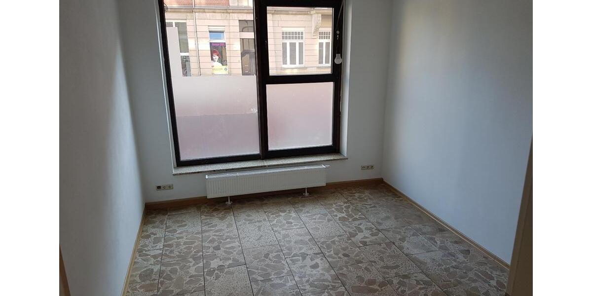 Etagenwohnung Dresden Pieschen - 5 Zimmer, 135 m&sup2;, 1.240&euro; | Angebot:24766243