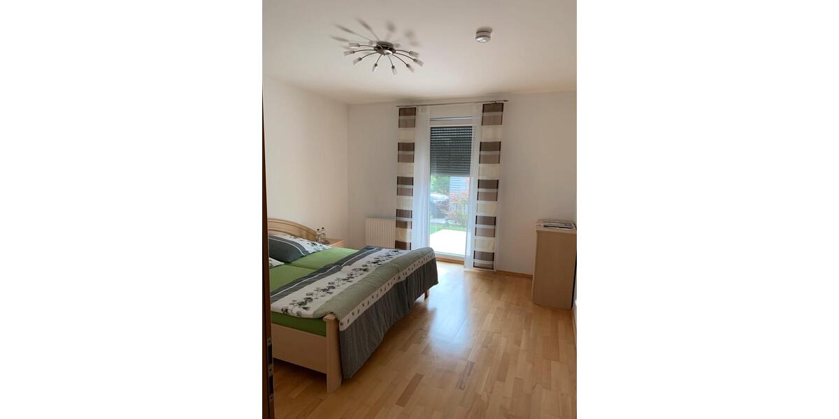 Bungalow Aiterhofen - 4 Zimmer, 117 m&sup2;, 1.250&euro; | Angebot:26343557