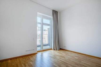 Wohnung Berlin Moabit - 2 Zimmer, 91 m&sup2;, 2.200&euro; | Angebot:24342522