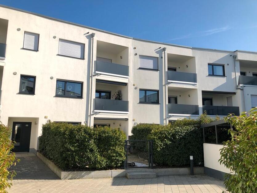 2-Zimmerwohnung mit neuwertiger EBK und eigenen Garten