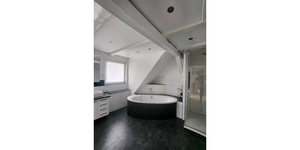 Reihenhaus Eschwege - 4 Zimmer, 120 m&sup2;, 1.200&euro; | Angebot:26703070