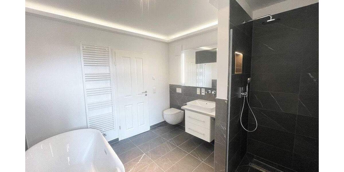 Etagenwohnung Leipzig Neustadt-Neuschönefeld - 3 Zimmer, 85 m&sup2;, 950&euro; | Angebot:25265697