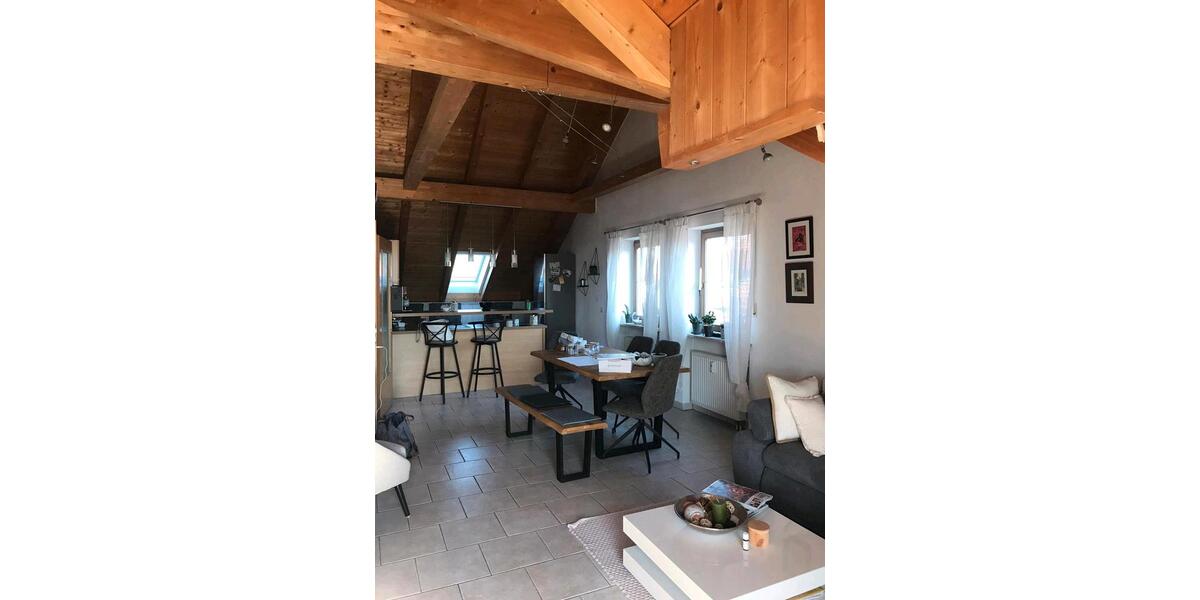 Dachgeschoßwohnung Unterneukirchen - 2 Zimmer, 56 m&sup2;, 695&euro; | Angebot:26690715