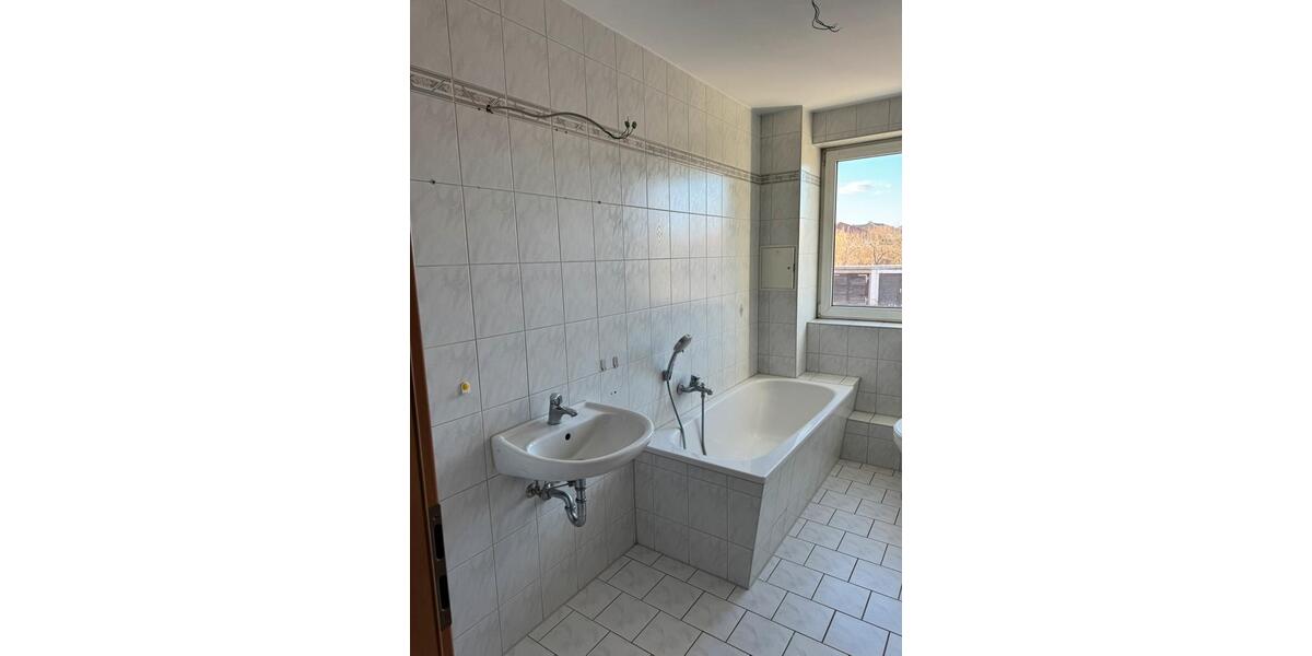 Etagenwohnung Strehla - 3 Zimmer, 73 m&sup2;, 447&euro; | Angebot:22212143