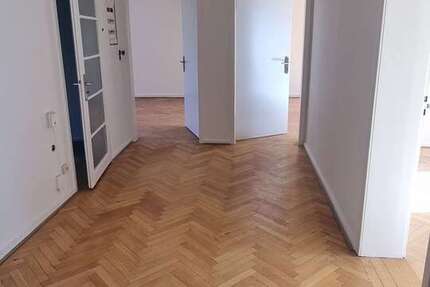 Wohnung zum Mieten in Mönchengladbach 890 € 94 m² 2 zimmer