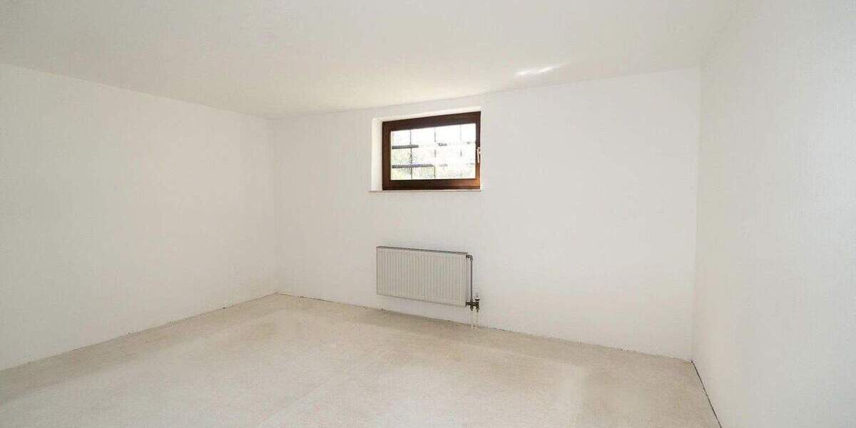 Traumhafter Bungalow mit großem Garten und Garage 4 zimmer