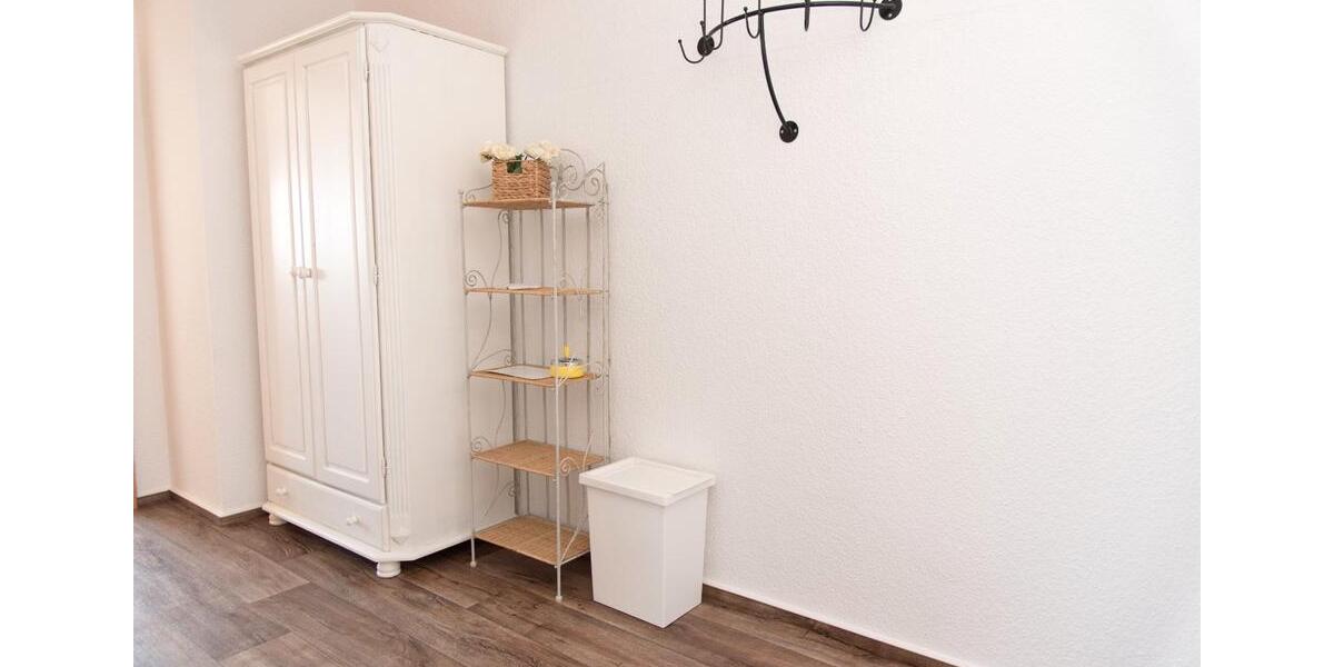 Wohnen auf Zeit Kiel Friedrichsort - 1 Zimmer, 46 m&sup2;, 1.100&euro; | Angebot:25999878