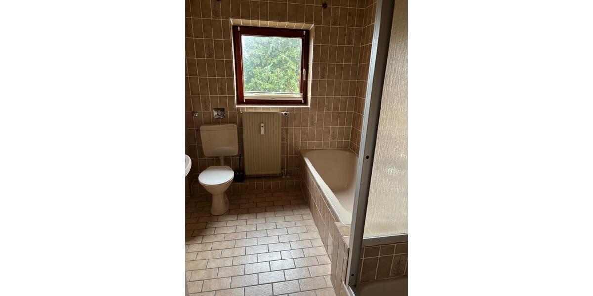 Dachgeschoßwohnung Heide - 2.5 Zimmer, 69 m&sup2;, 700&euro; | Angebot:25292752
