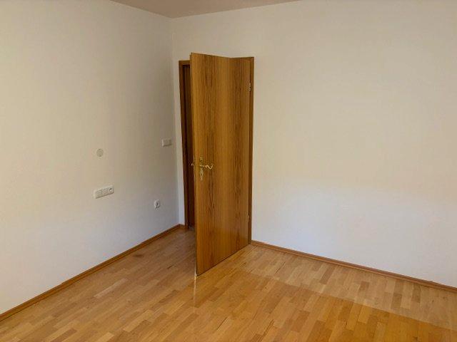 Dachgeschoßwohnung Oberammergau - 5 Zimmer, 90 m&sup2;, 1.100&euro; | Angebot:26310247