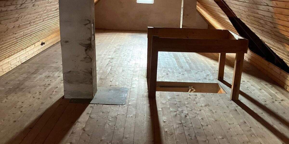 Etagenwohnung Erlangen Hüttendorf - 3 Zimmer, 85 m&sup2;, 850&euro; | Angebot:24632664