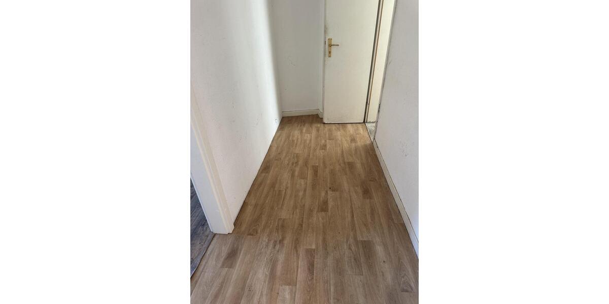 Dachgeschoßwohnung Schwerte - 3 Zimmer, 75 m&sup2;, 550&euro; | Angebot:25650428