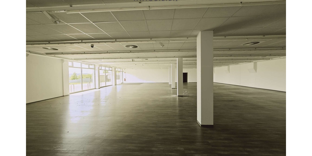 Einzelhandelsfläche Laden Ausstellungsfläche zur Miete - Gewerbeobjekt Schmelz | Angebot:24877559