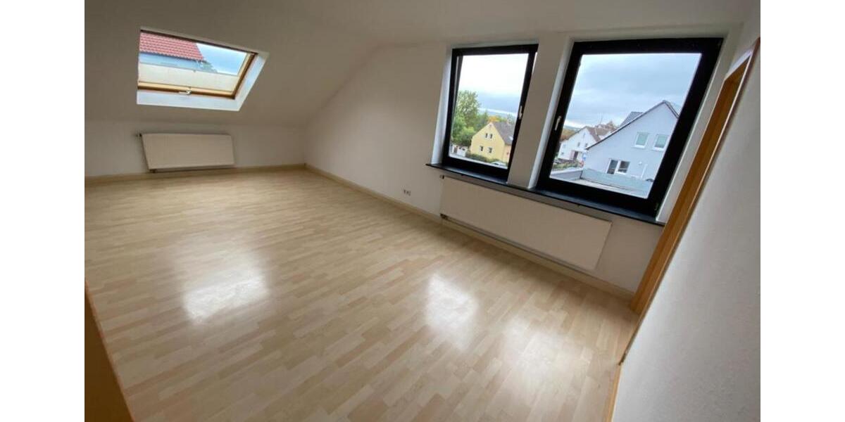 Etagenwohnung Kassel Bettenhausen - 3 Zimmer, 102 m&sup2;, 900&euro; | Angebot:25929939
