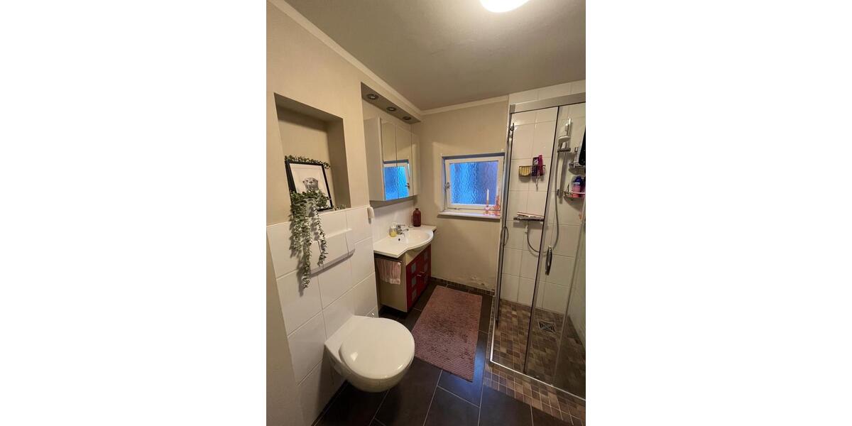 2 Zimmer in gemütlicher 4er WG 1 zimmer