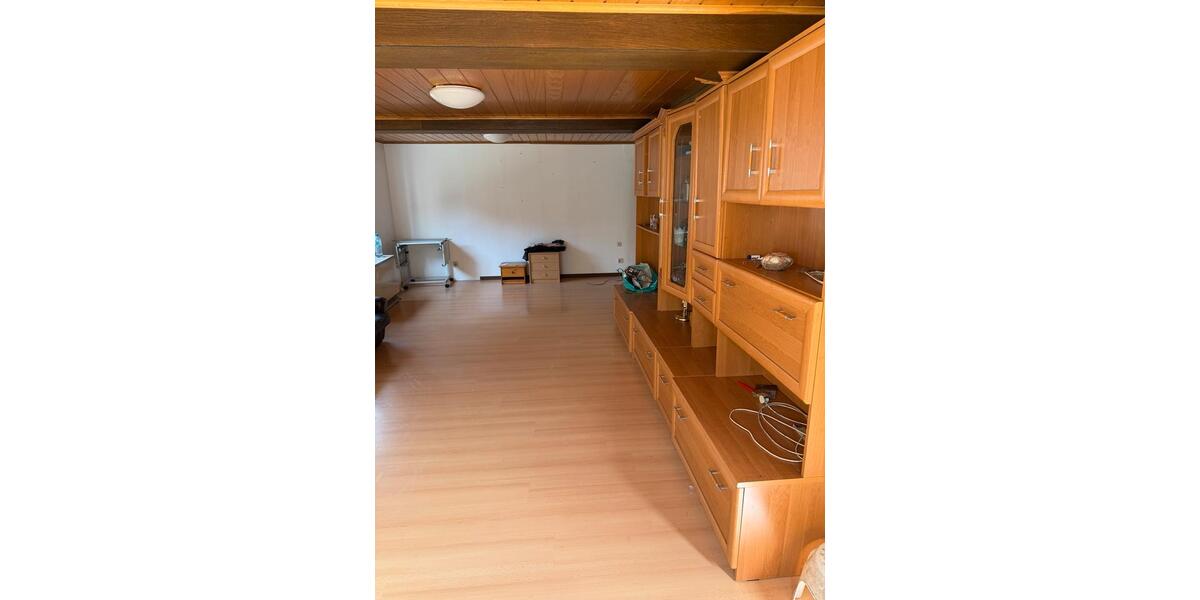 Einfamilienhaus Grünberg - 7 Zimmer, 145 m&sup2;, 500&euro; | Angebot:26624828