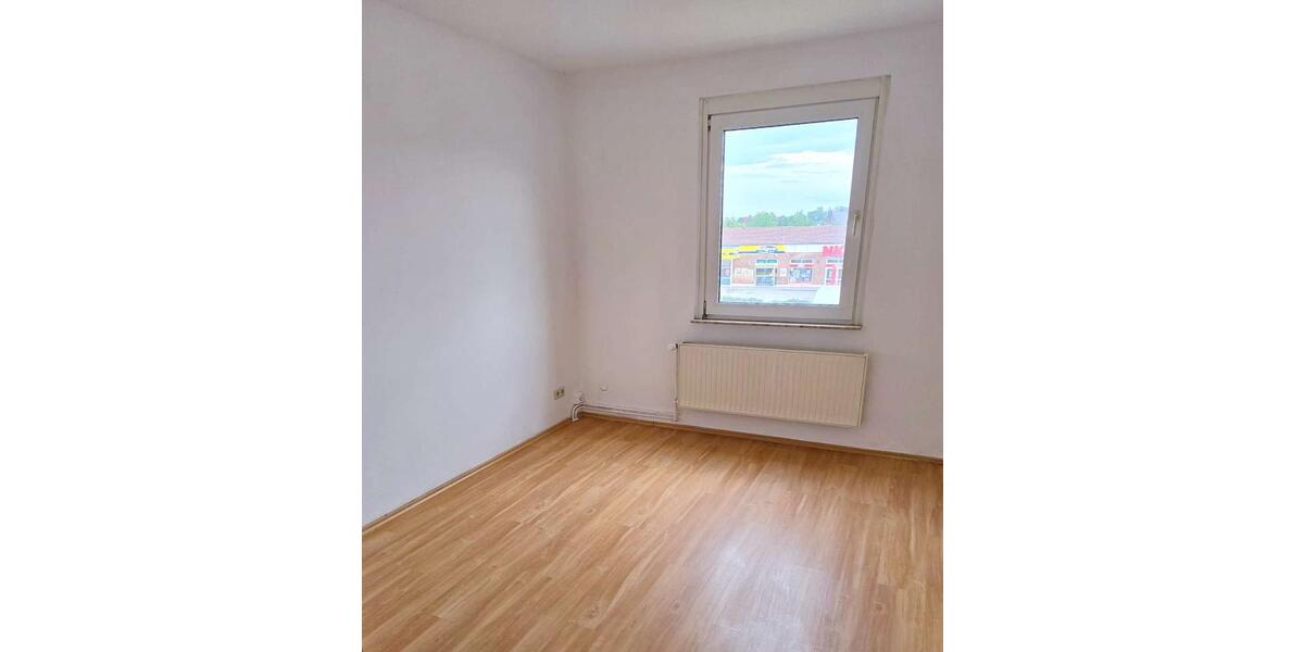Erdgeschoßwohnung Hartha - 3 Zimmer, 65 m&sup2;, 387&euro; | Angebot:26130457