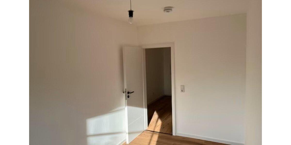 Erdgeschoßwohnung Grimma - 4 Zimmer, 94 m&sup2;, 1.100&euro; | Angebot:26631298