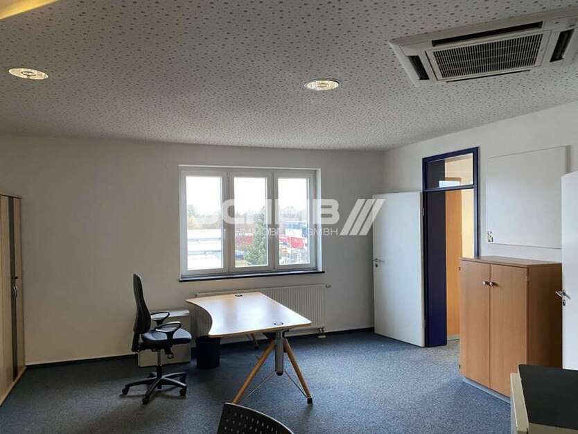 Büro in Bretzfeld 350 € 43.35 m²