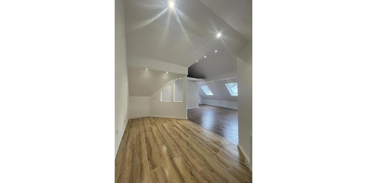 Maisonettenwohnung Illertissen - 2.5 Zimmer, 100 m&sup2;, 1.050&euro; | Angebot:26614980