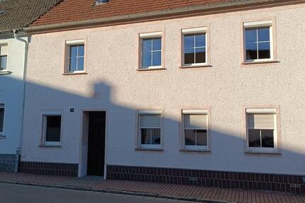 Haus Wittichenau - 4 Zimmer, 105 m&sup2;, 890&euro; | Angebot:24700201