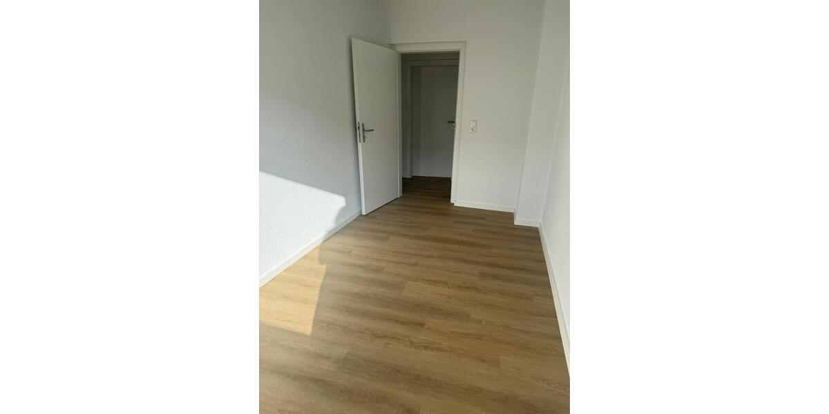 Etagenwohnung Bad Schandau - 4 Zimmer, 71 m&sup2;, 495&euro; | Angebot:25352444