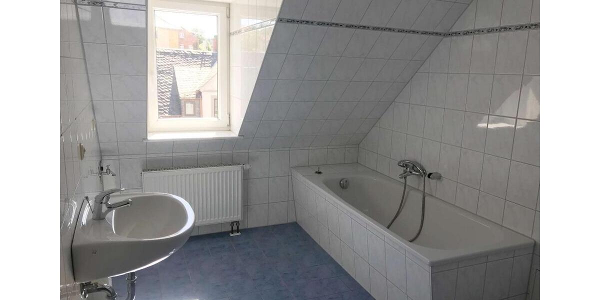 Dachgeschoßwohnung Waldheim - 1 Zimmer, 51 m&sup2;, 255&euro; | Angebot:20666097