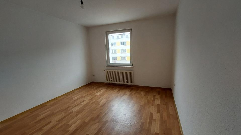 Etagenwohnung Bochum Bochum-Mitte - 2 Zimmer, 53 m&sup2;, 365&euro; | Angebot:26130990