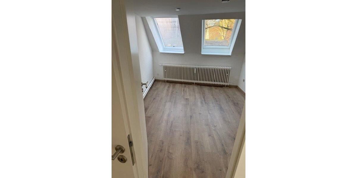 Wohnen auf Zeit Flensburg - 5 Zimmer, 120 m&sup2;, 1.600&euro; | Angebot:26633489