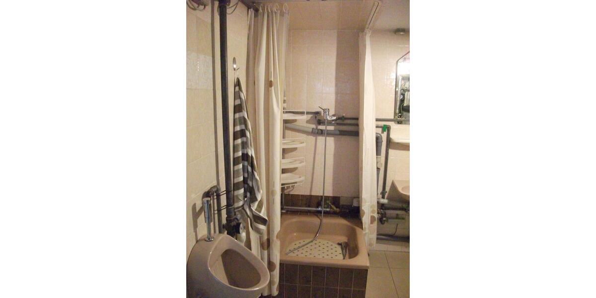 Etagenwohnung Unterhaching - 1 Zimmer, 65 m&sup2;, 1.200&euro; | Angebot:25650955