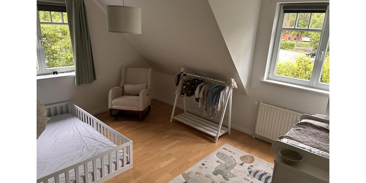 Maisonettenwohnung Rellingen - 3.5 Zimmer, 135 m&sup2;, 2.295&euro; | Angebot:26650208