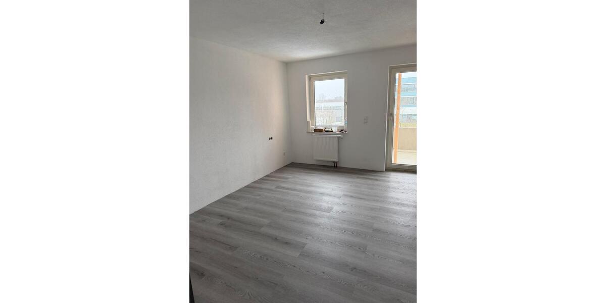 Etagenwohnung Neu-Ulm Ludwigsfeld - 3 Zimmer, 86 m&sup2;, 1.000&euro; | Angebot:24728288