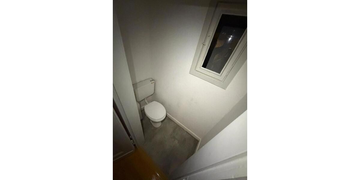 Dachgeschoßwohnung Duisburg Duisburg-Mitte - 3 Zimmer, 62 m&sup2;, 600&euro; | Angebot:26551092