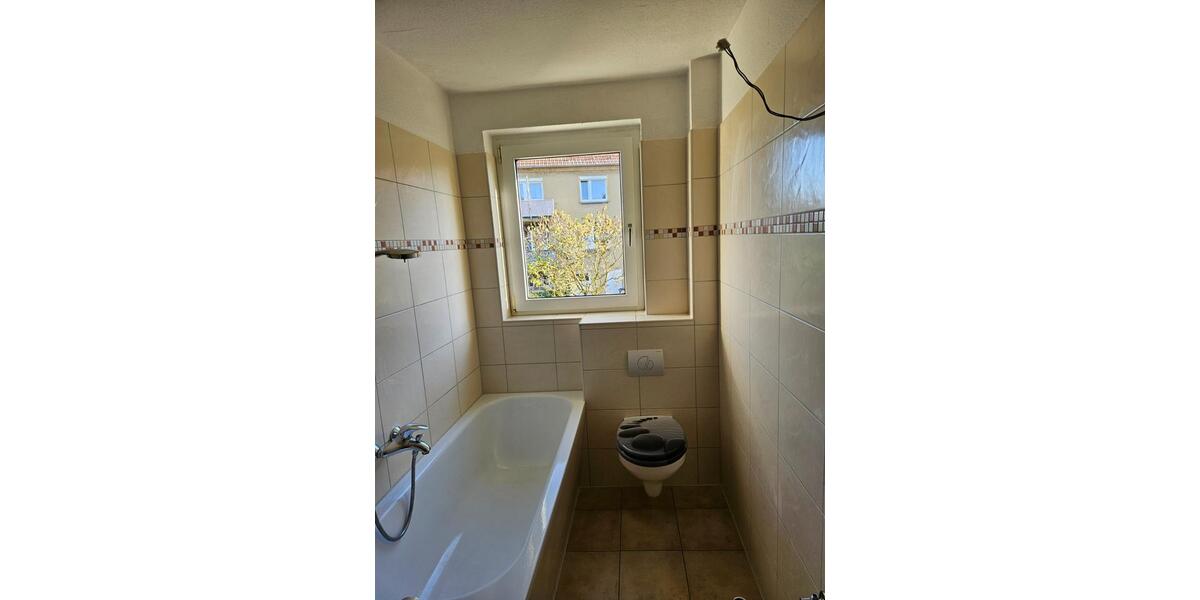 Etagenwohnung Kyffhäuserland - 3 Zimmer, 58 m&sup2;, 350&euro; | Angebot:23555116