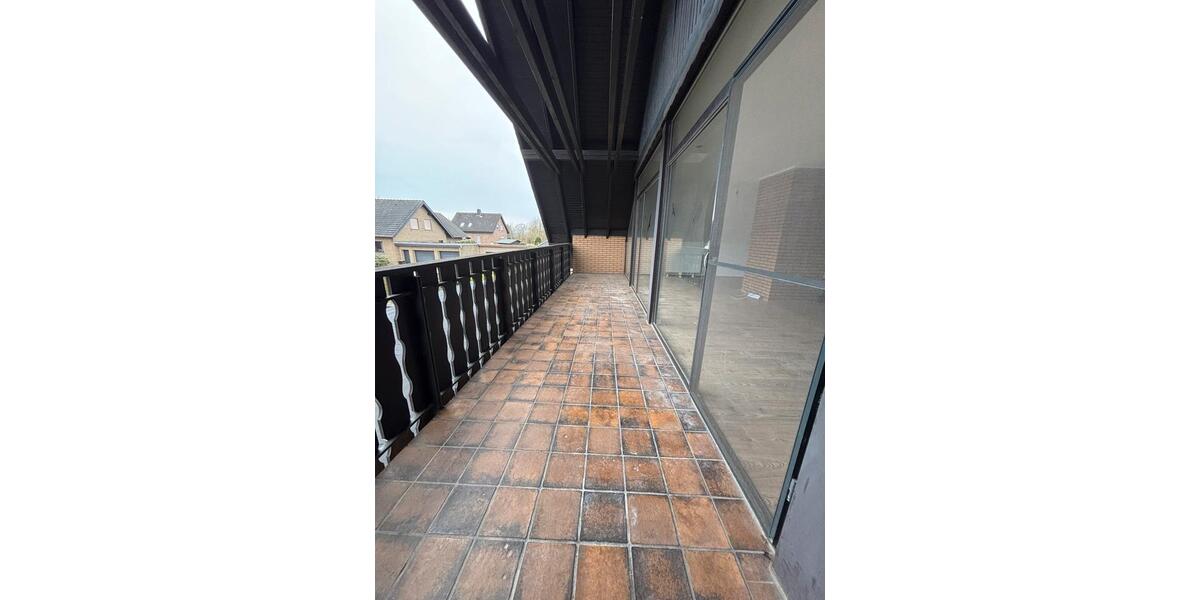 Dachgeschoßwohnung Vlotho - 3 Zimmer, 110 m&sup2;, 900&euro; | Angebot:26603551