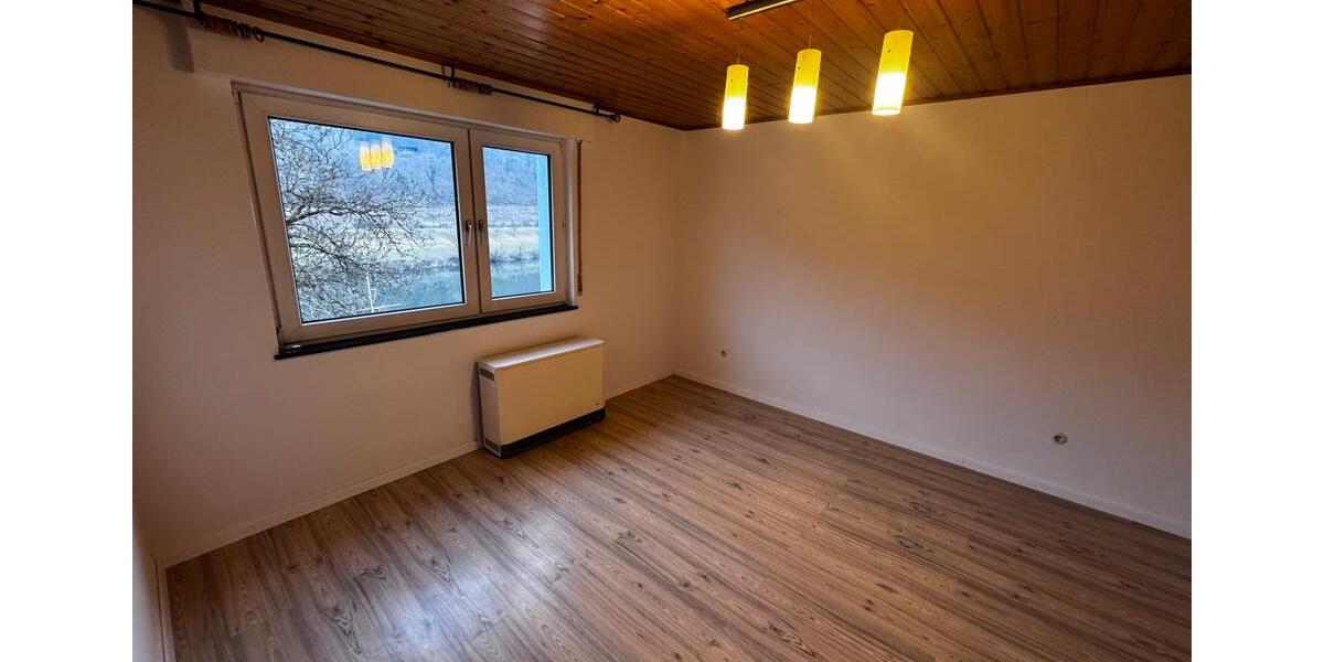 Etagenwohnung Eberbach - 3 Zimmer, 86 m&sup2;, 550&euro; | Angebot:24688180