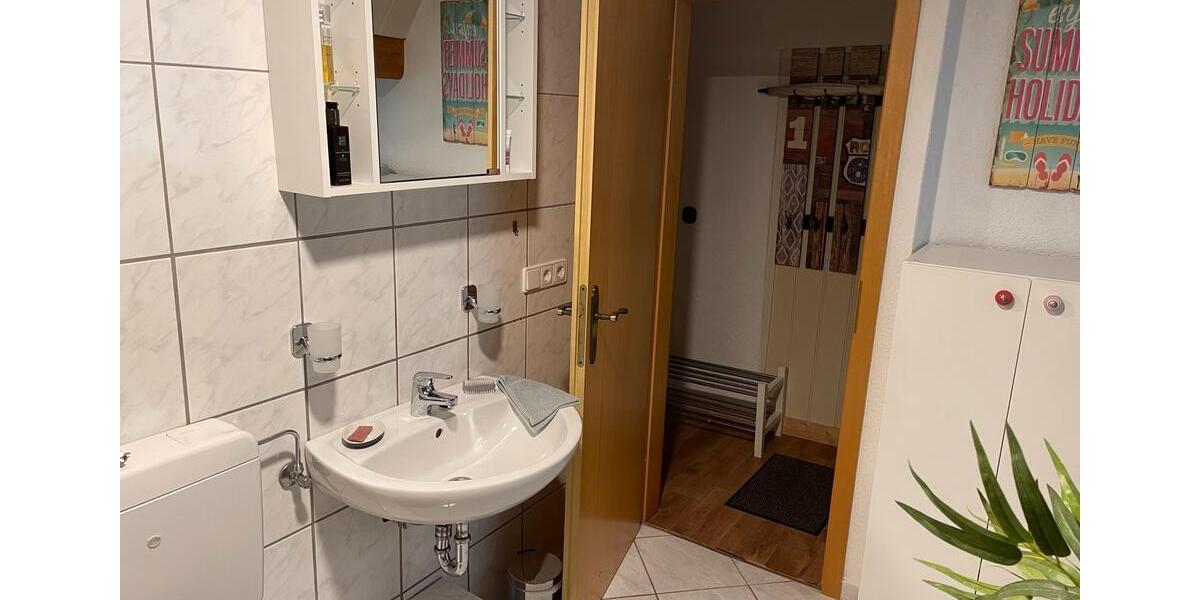 Dachgeschoßwohnung Burscheid - 1 Zimmer, 36 m&sup2;, 520&euro; | Angebot:26625130