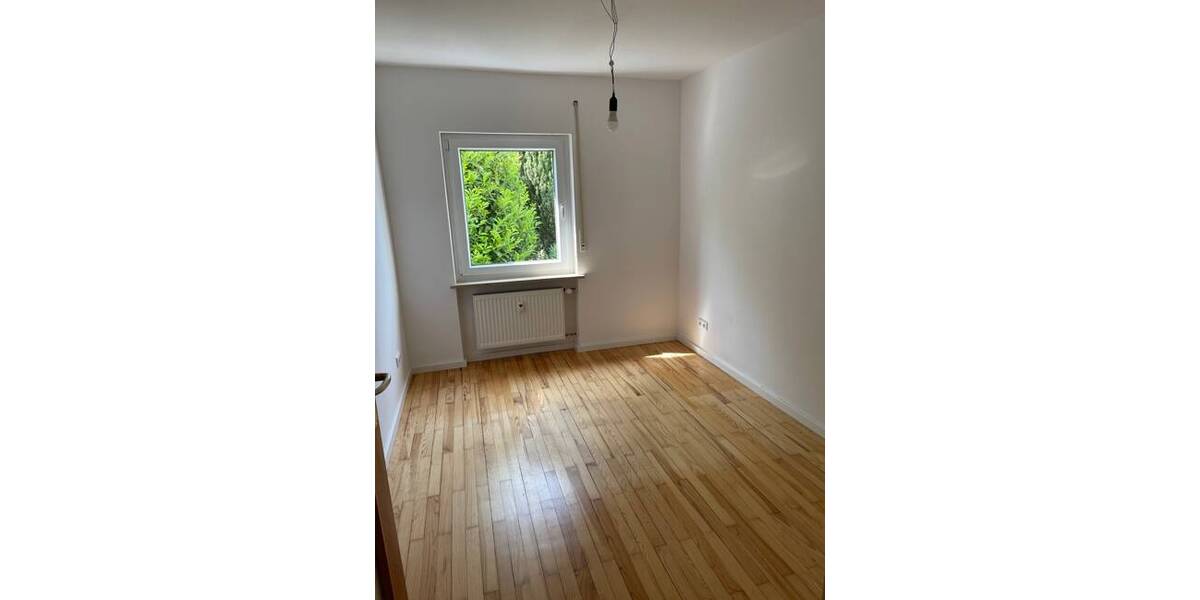 Etagenwohnung Erlangen / Eltersdorf Eltersdorf - 3 Zimmer, 73 m&sup2;, 1.075&euro; | Angebot:26161385