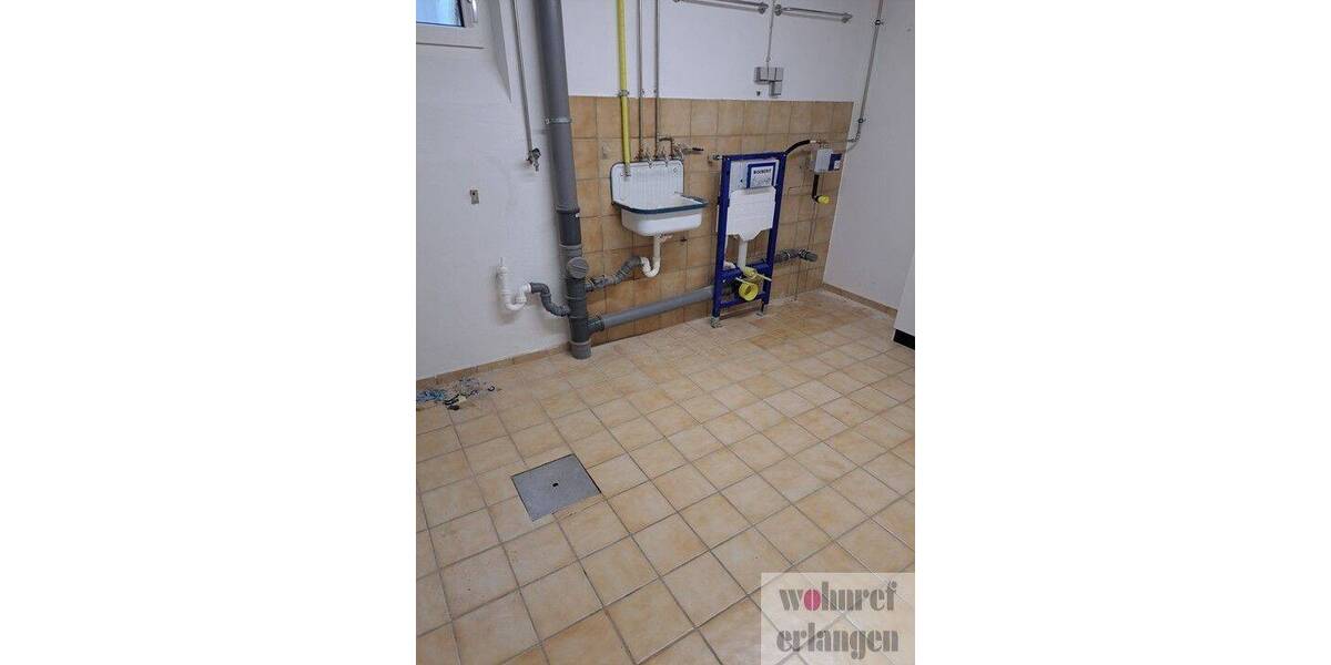 Mehrfamilienhaus, Wohnhaus Erlangen Bruck - 7 Zimmer, 240 m&sup2;, 2.660&euro; | Angebot:26092444