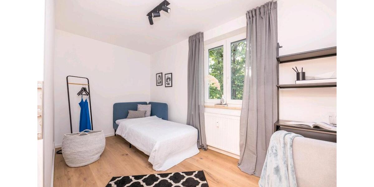 Wohnen auf Zeit Hohenstein-Ernstthal Ernstthal - 3 Zimmer, 85 m&sup2;, 300&euro; | Angebot:26288171