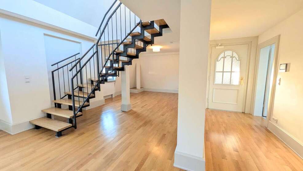 Wohnung zum Mieten in Wiesbaden 1.964 € 148 m² 4 zimmer