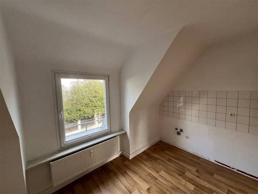 Gepflegte 2-Zimmer Dachgeschosswohnung, ideal für Singles 2 zimmer