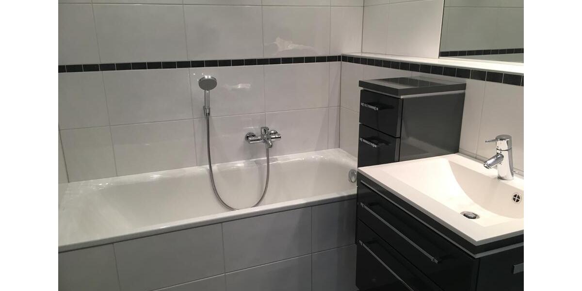 Dachgeschoßwohnung Haan - 2.5 Zimmer, 78 m&sup2;, 1.050&euro; | Angebot:25833787