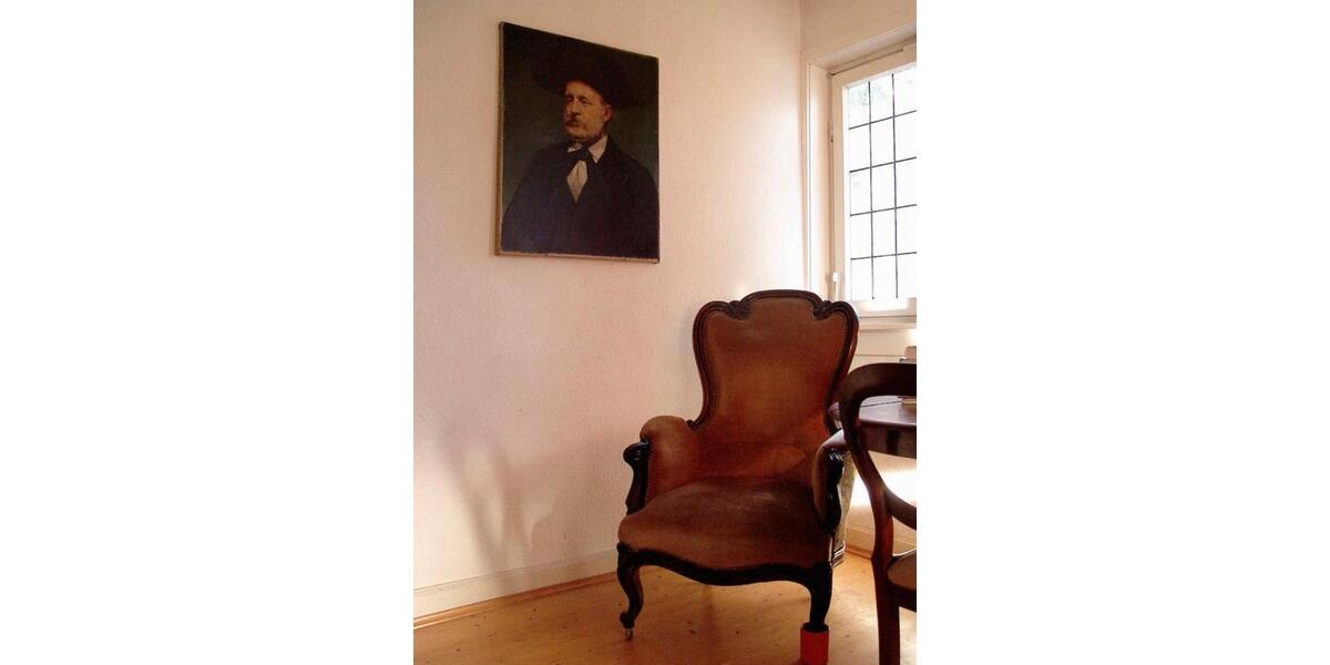 Einfamilienhaus Hallenberg - 7 Zimmer, 100 m&sup2;, 800&euro; | Angebot:24181513