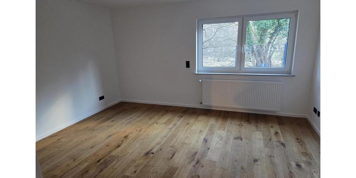 Erdgeschoßwohnung Waldmohr - 3 Zimmer, 125 m&sup2;, 1.500&euro; | Angebot:24977764